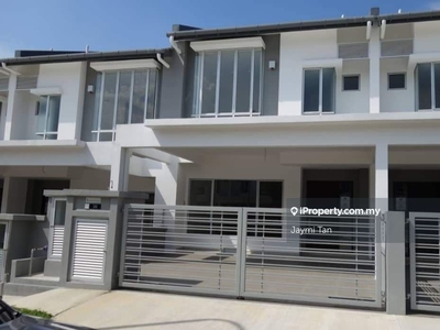 Fairfield Tropicana Heights super cheap 2 storey terrace for sell