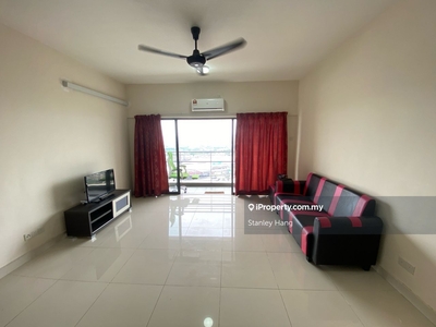 Freehold, One Bedroom, Walk to LRT