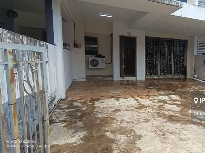 Harga Termurah di Pasaran Presint 3 Kotasas Rumah 2 tingkat