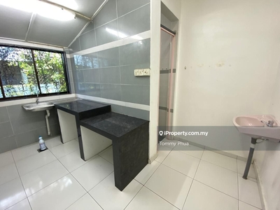 Johor Jaya Jalan Bakawali Single Storey for Rent 1300