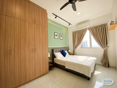 Middle Room at Residence Adelia, Bangi Avenue, Bangi