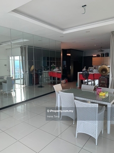 Residence 21 Georgetown 5500sf 5 rooms 1 unit per floor furnished sale