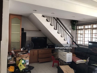 Taman jati, double storey end lot house for Sale