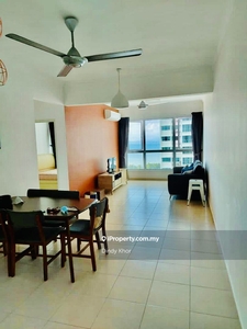 Unit nearby strait quay lotus and gurney drive for rent