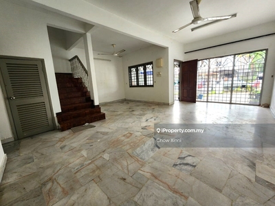 USJ 4 Double storey House for Rent