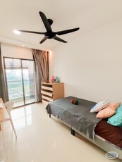 5 min to MidValley⭐️Single room with window and A/C⭐️Saville Residence @ Old Klang Road