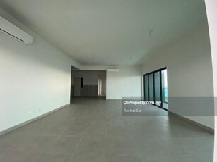 Brand new unit. Unblock view of the lake and Taman Desa