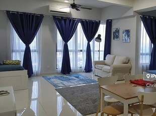 Fully Furnished & Move In Condition, Next to LRT