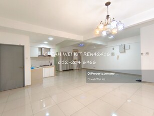 Good Condition _ Super Low Density Environment _ Nearby Centrepoint