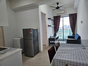 Middle floor , fully furnished
