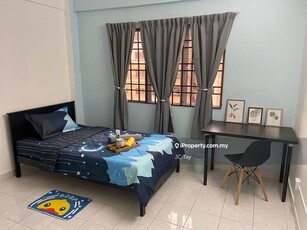Pelangi Damansara Condo Female Aircon Medium Room Move In Condition