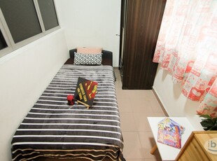 Single Room at Sea Park Apartment, Petaling Jaya