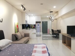 Superb Deal. Walk to KLCC, LRT. Many Units Available for Options!