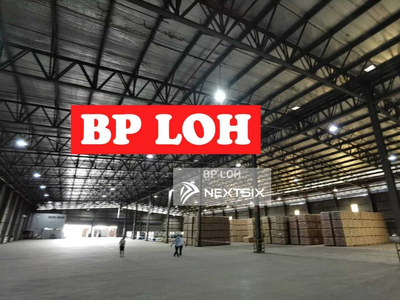 Bagan Lallang warehouse for RENT!