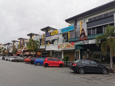 FACING MAINROAD END LOT 2 Storey Shoplot Bandar Laguna Merbok For Sale