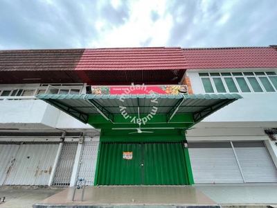 Ground floor Kota Laksamana, near Jonker Street Pasar Pagi