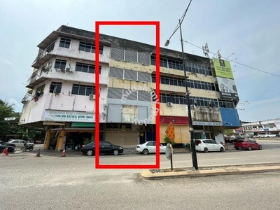 Mentakab Main Town 4 Storey Shop, include swiftlet farming facilities