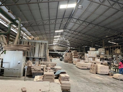 Nice warehouse in senawang for sale