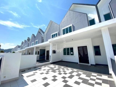 Sendayan Township【 Below Market Value 32% 】 2788 Sqft Big House