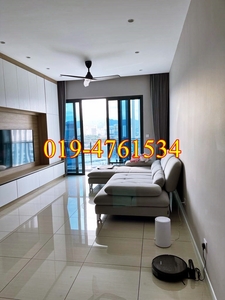 Queens Waterfront at Sungai Nibong (For Rent)