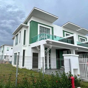 Sendayan Hilltop Non Facing 2-Storey 24x85 Last Unit