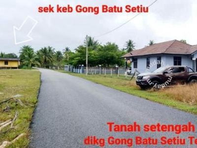 Tanah dekat sekolah Kuala Setiu Kg Gong Batu Setiu Terengganu