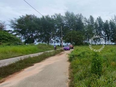 [DEKAT PANTAI] Tanah Lot Kampung Anak Air, Tanjung Lumpur Kuantan