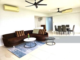 4 Bedrooms Condo at Iskandar Residence for rent