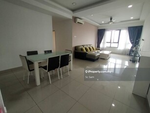 Fully furnished 4 rooms with full facilities and short walk to Mall