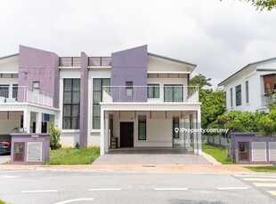 Good security and privacy with facing open Semi-D in Cyberjaya