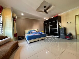 Klang town fully renovated 2.5 sty for sell