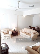 Renovated Home Good Quality Furniture with Big Built-n Wardrobes