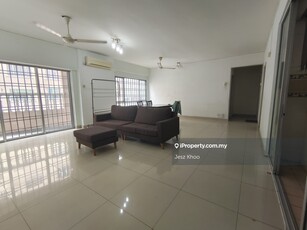 Spacious and strategic location. Good for own stay and invest.