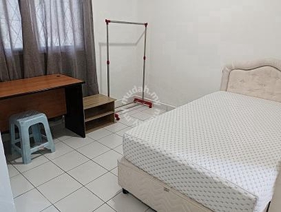 A cosy newly renovated self contained unit in luyang Lintas KK
