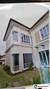 6 bedroom Semi-detached House for sale in Cheras