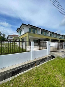 Double Storey Terrace Corner House for Sale at Palm Villa