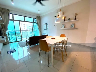 Fully Furnished 3 Bedrooms at Palazio @ Mount Austin for Rent