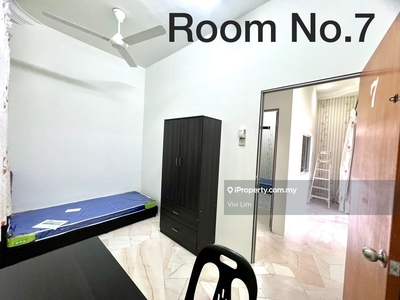 Kluang Room For Rent (Only for Female) Fully Furniture