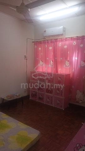Rooms for rent in terrace houses in Serdang area