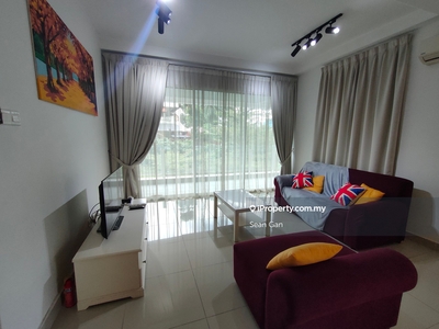 Spacious living area, and breezy unit. Free Astro Channel! (Njoi)