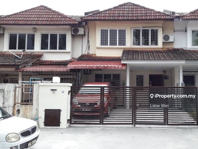 Usj 2, Subang jaya 2 storey for rent, partially furnished