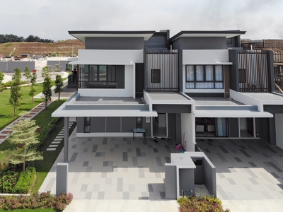 22x70 Freehold Hilltop Double Storey