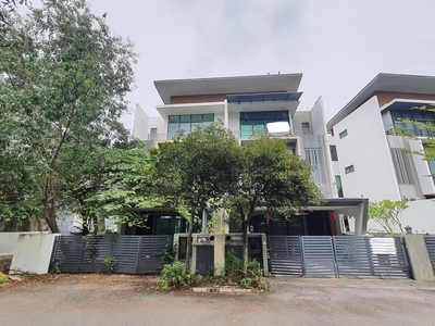3 Storey SEMI-D Taman Putra Prima For Sale { THE PLACE GIVE YOU PEACE OF MIND }