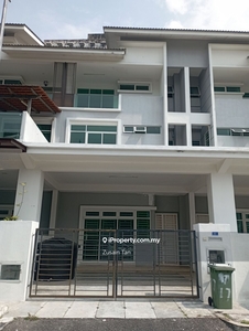 3 Storey Terrace Oasis Residence Relau Accept Local Worker