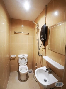 Bilik Master untuk Disewa + Private Toilet near Kepong Sentral