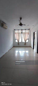 Centrestage Seksyen 13 Partially furnished 3 rooms unit