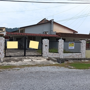 Freehold single-storey semi-detached house for sale near Ipoh Town Centre