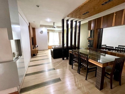 FULLY FURNISHED & FACING SWIMMING POOL Sri Acappella Serviced Apartment, Seksyen 13 For Sale!