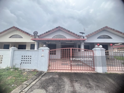 Gated & Guarded/ 1 Storey Landed/ 3 Bed 2 Bath/ Freehold