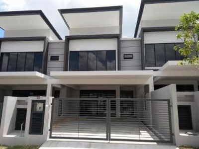 Limited Unit!! New Launched Freehold 2 Storey Terrace [4 Rooms] 0 DP